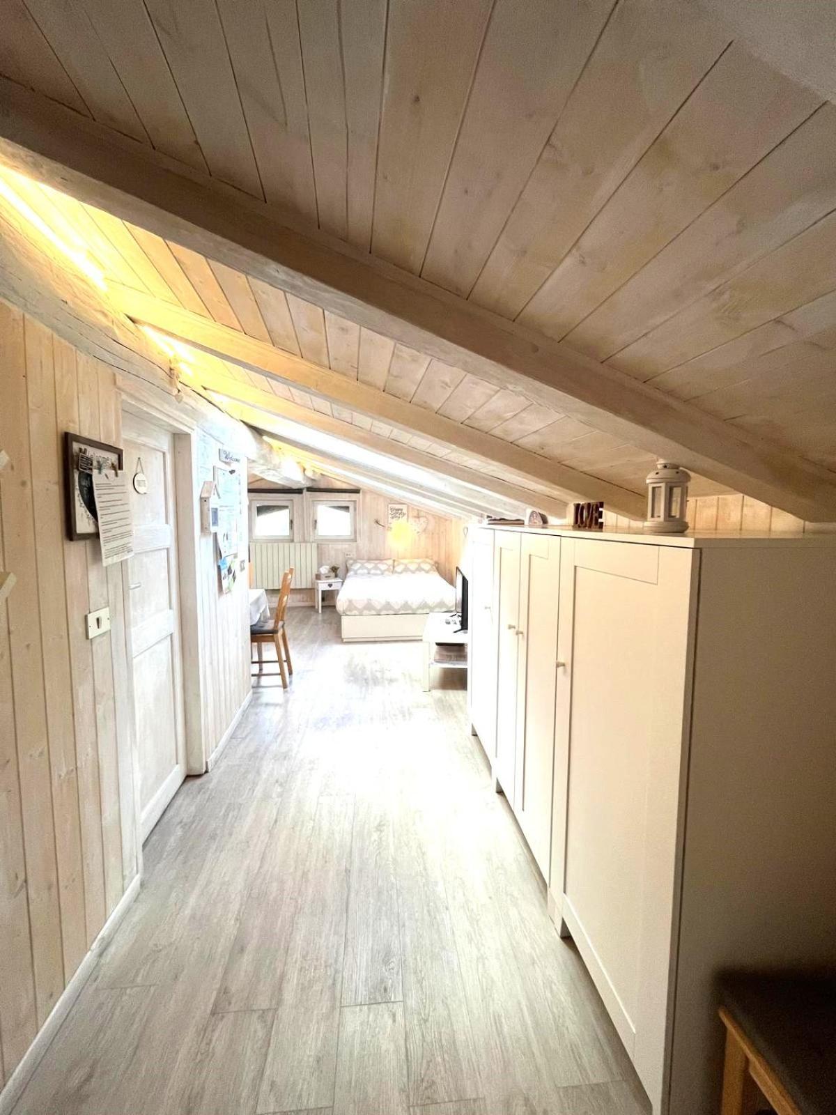 Il piccolo Loft nel cuore antico di Aosta Esterno foto