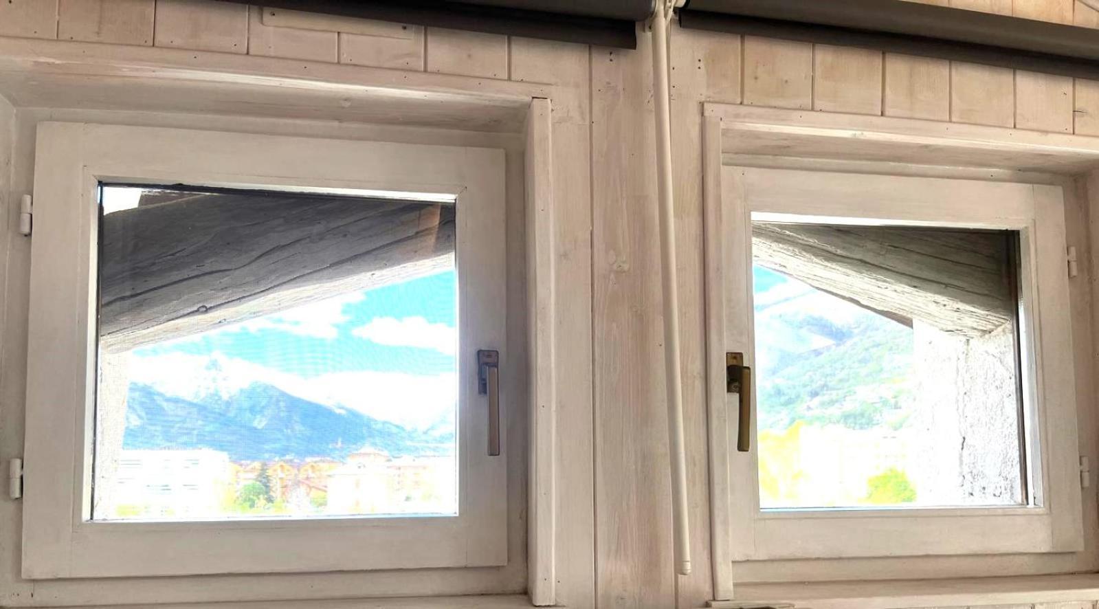 Il piccolo Loft nel cuore antico di Aosta Esterno foto
