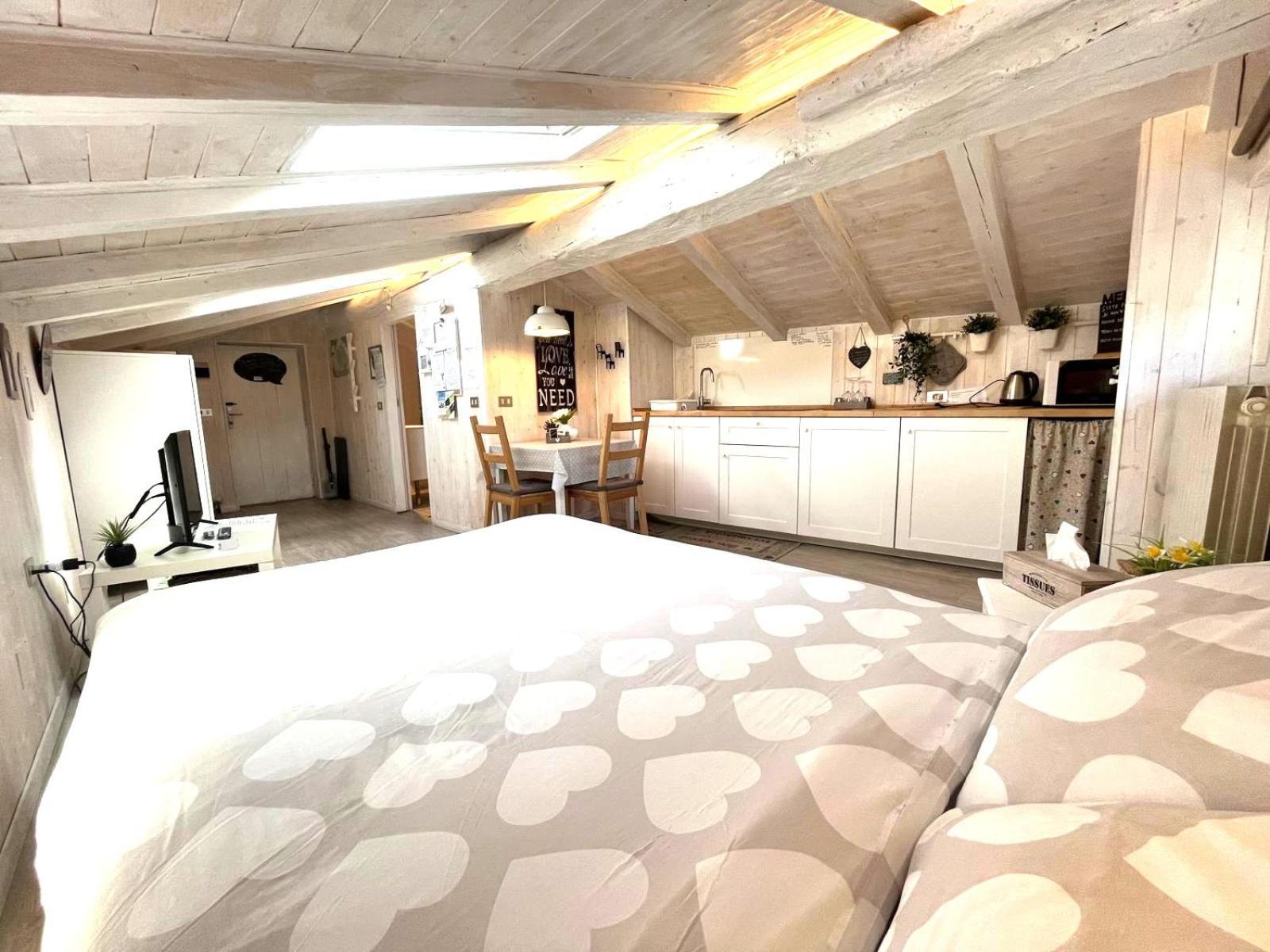 Il piccolo Loft nel cuore antico di Aosta Esterno foto